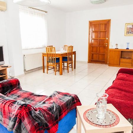 Sunny Apartment Near Metro Station 雅典 外观 照片