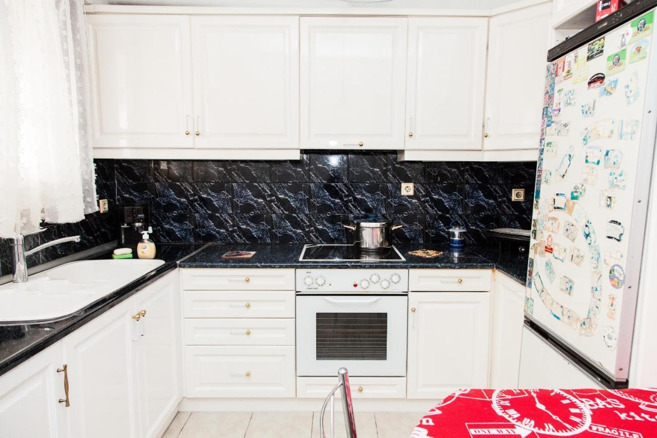 Sunny Apartment Near Metro Station 雅典 外观 照片